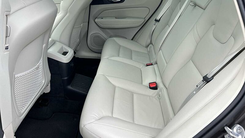 Volvo XC60 2.0 T6 RECHARGE PLUS BRIGHT AUTO 4WD 350 5P