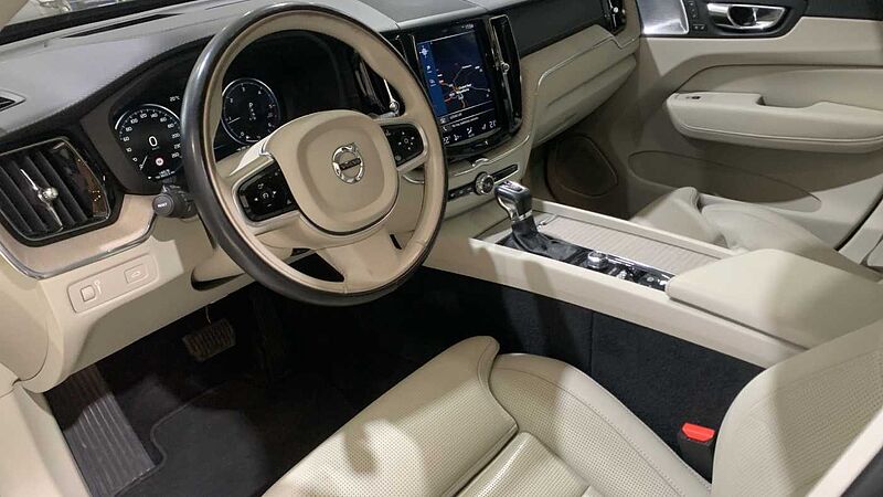 Volvo XC60 2.0 D4 INSCRIPTION AUTO 4WD 190 5P