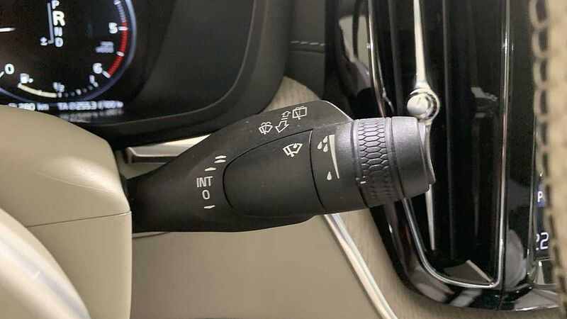 Volvo XC60 2.0 D4 INSCRIPTION AUTO 4WD 190 5P