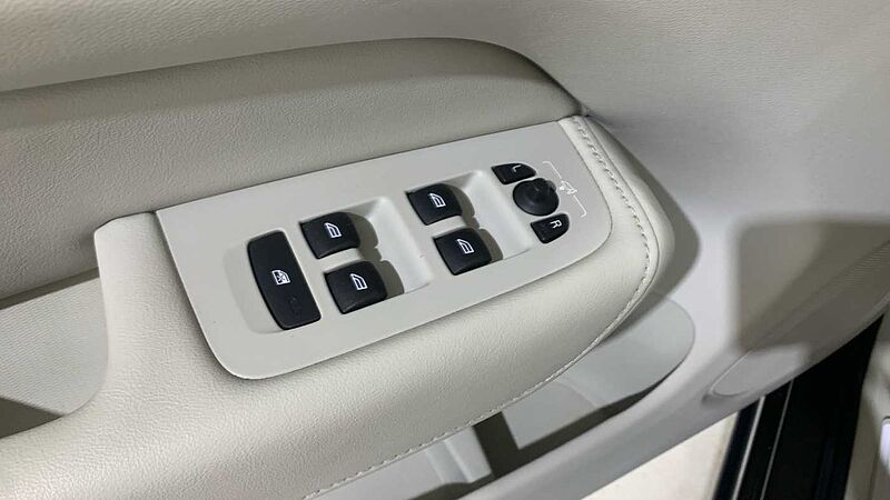 Volvo XC60 2.0 D4 INSCRIPTION AUTO 4WD 190 5P