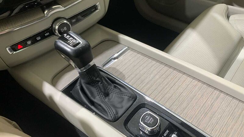 Volvo XC60 2.0 D4 INSCRIPTION AUTO 4WD 190 5P