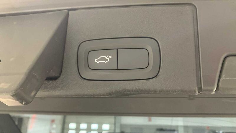 Volvo XC60 2.0 D4 INSCRIPTION AUTO 4WD 190 5P