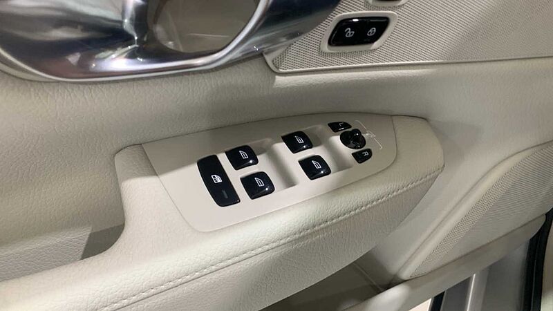 Volvo S90 2.0 B4 P INSCRIPTION AUTO 197 4P
