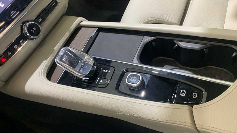 Volvo S90 2.0 B4 P INSCRIPTION AUTO 197 4P