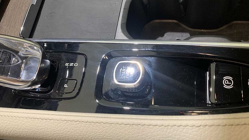 Volvo S90 2.0 B4 P INSCRIPTION AUTO 197 4P