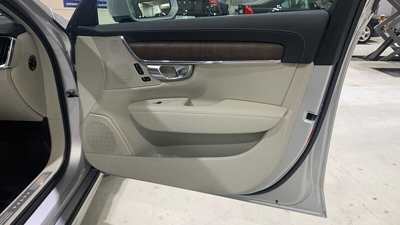 Volvo S90 2.0 B4 P INSCRIPTION AUTO 197 4P