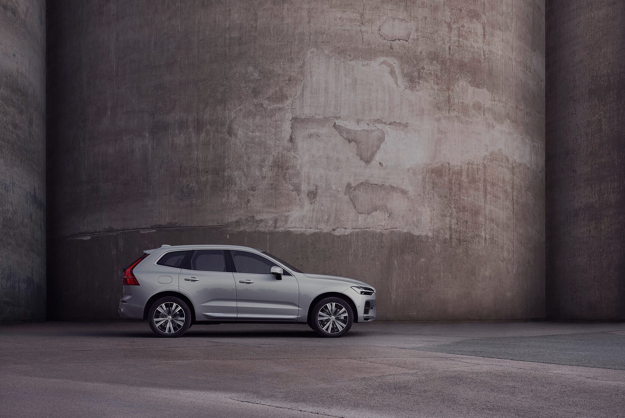 Volvo XC60 B5 desde 42.300€ o desde 250€/mes*