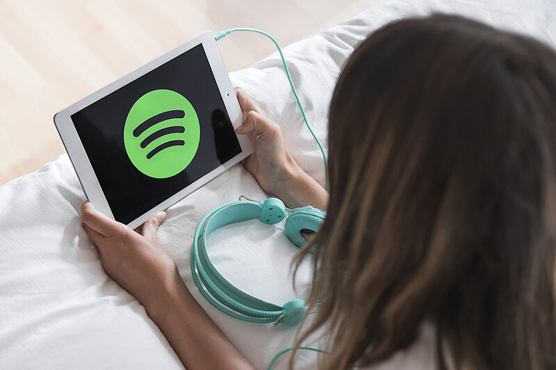 5 listas de Spotify para tus viajes en coche
